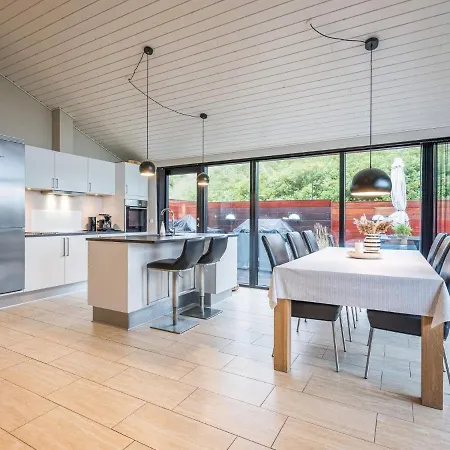 6 Person Holiday In Henne Henne Strand